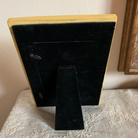 Vintage Hand Painted Pink Lilly Floral Tiffany Style Carved Resin Picture Frame - Picture 3 of 4